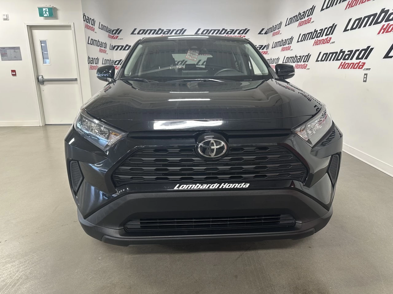 2023 Toyota RAV4
                                                    LE Image principale