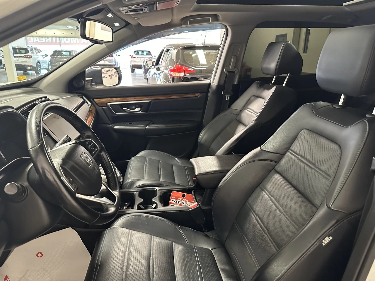 2018 Honda CR-V
                                                    Touring Image principale