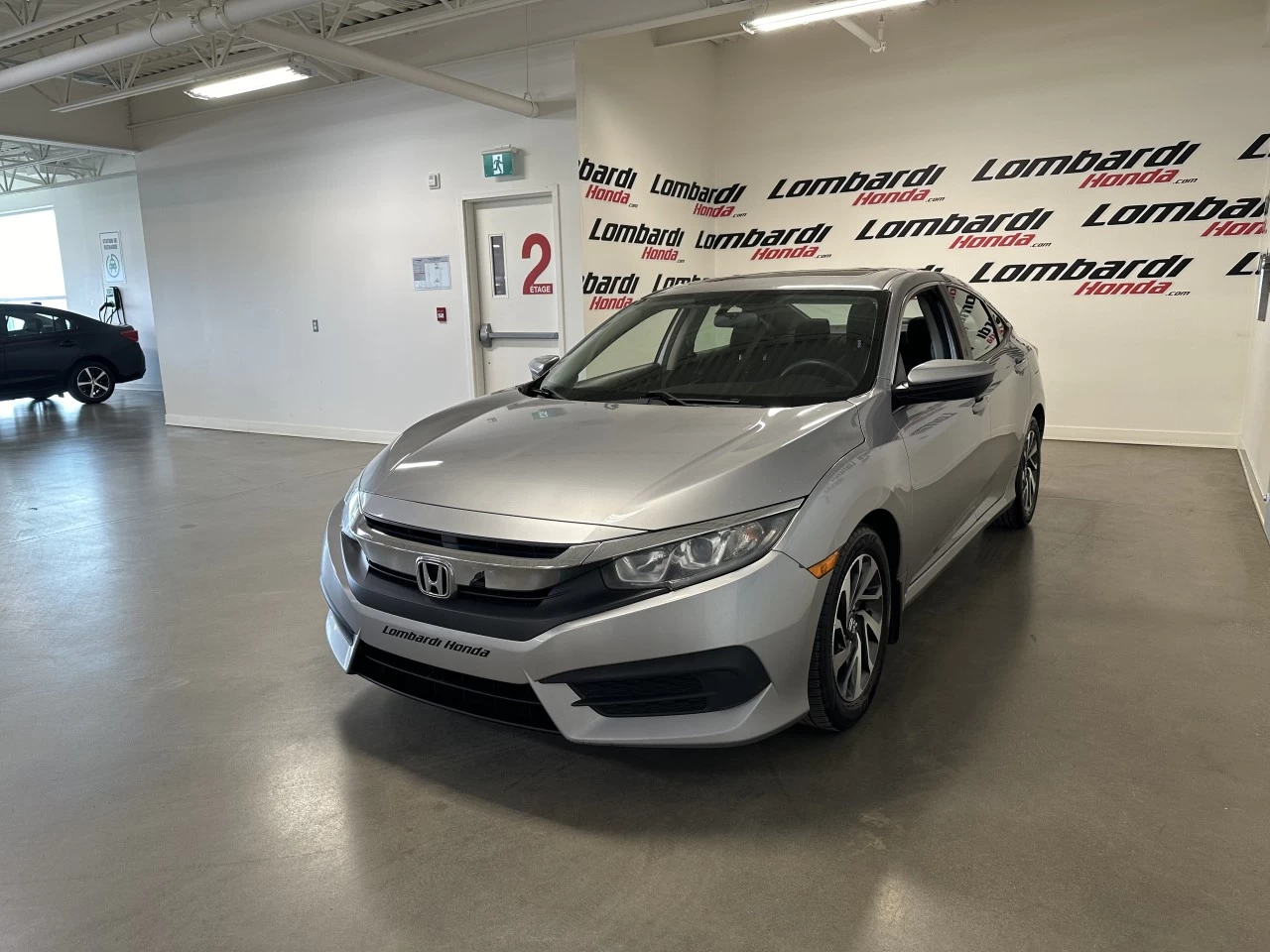 2016 Honda Civic
                                                    EX Main Image