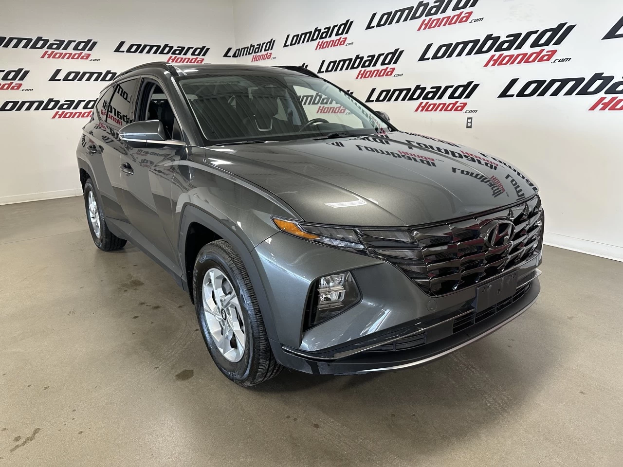 2022 Hyundai Tucson
                                                    Preferred Main Image