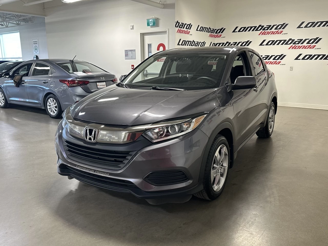 2022 Honda HR-V LX https://www.lombardihonda.com/resize/b990ff35b810a3abc0cc817b2ca24889-1