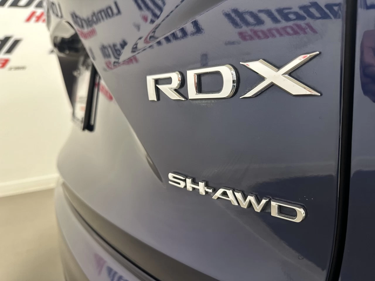 2019 Acura RDX
                                                    AWD Main Image