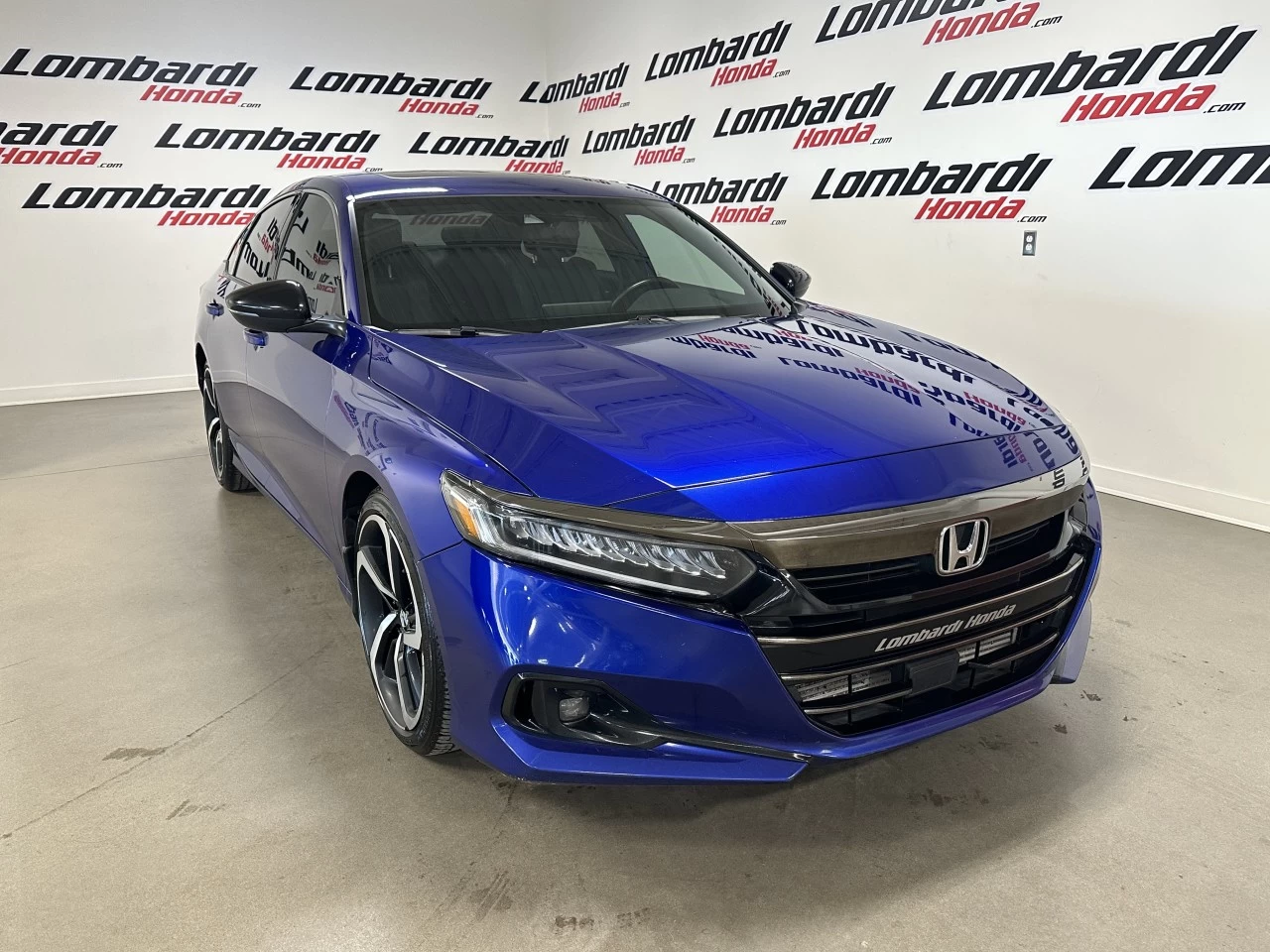 2018 Honda Accord
                                                    Sport Main Image