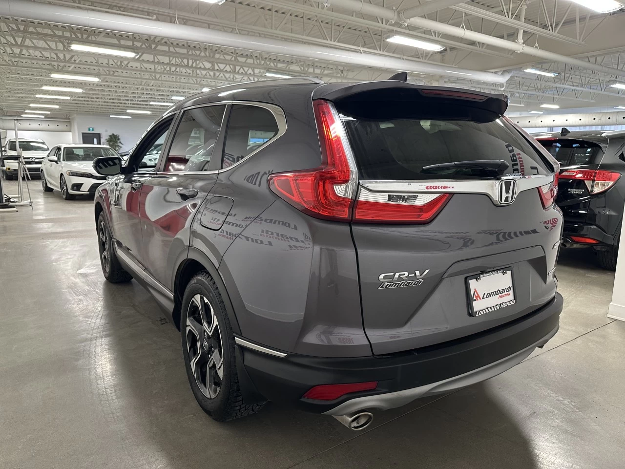 2019 Honda CR-V
                                                    Touring Image principale