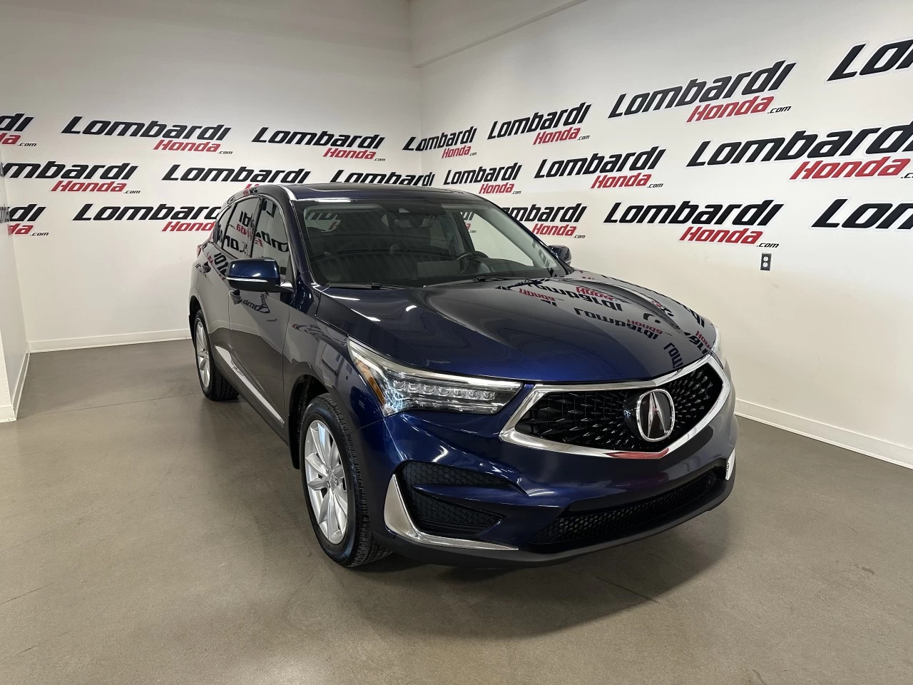 2019 Acura RDX
                                                    AWD Image principale