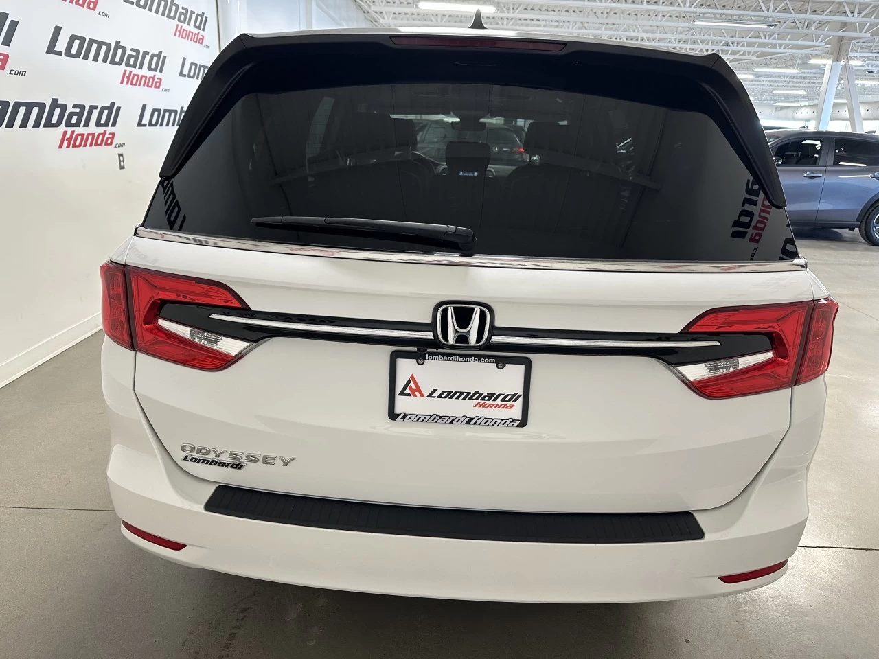 2022 Honda Odyssey
                                                    EX Main Image