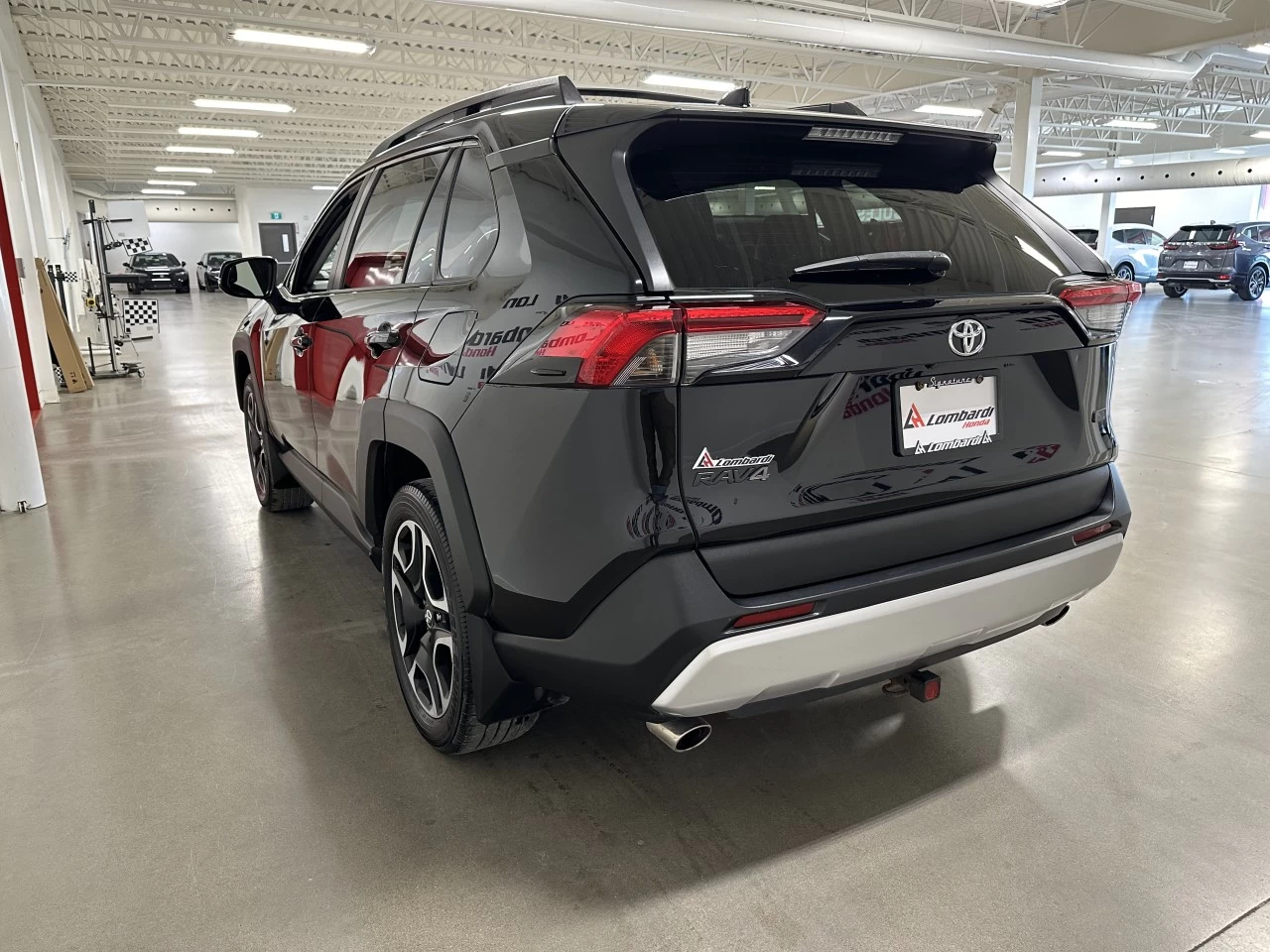 2019 Toyota RAV4
                                                    Trail Image principale