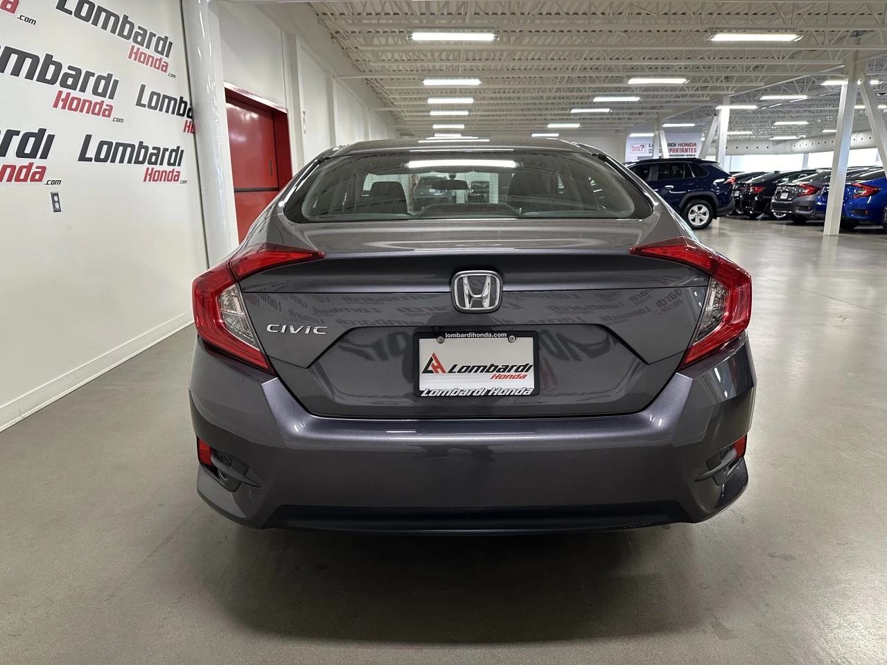 2018 Honda Civic
                                                    LX Image principale