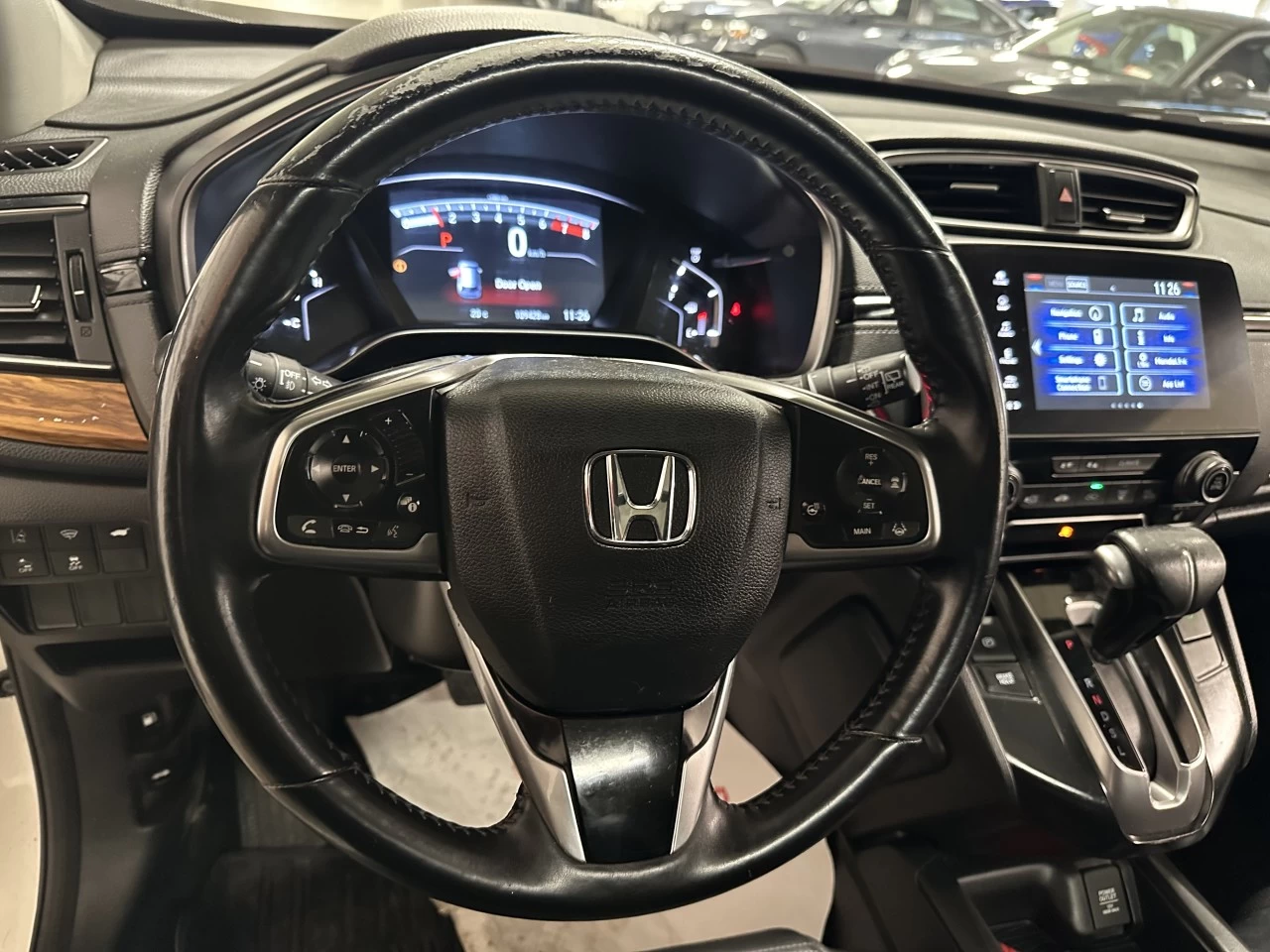 2018 Honda CR-V
                                                    Touring Image principale