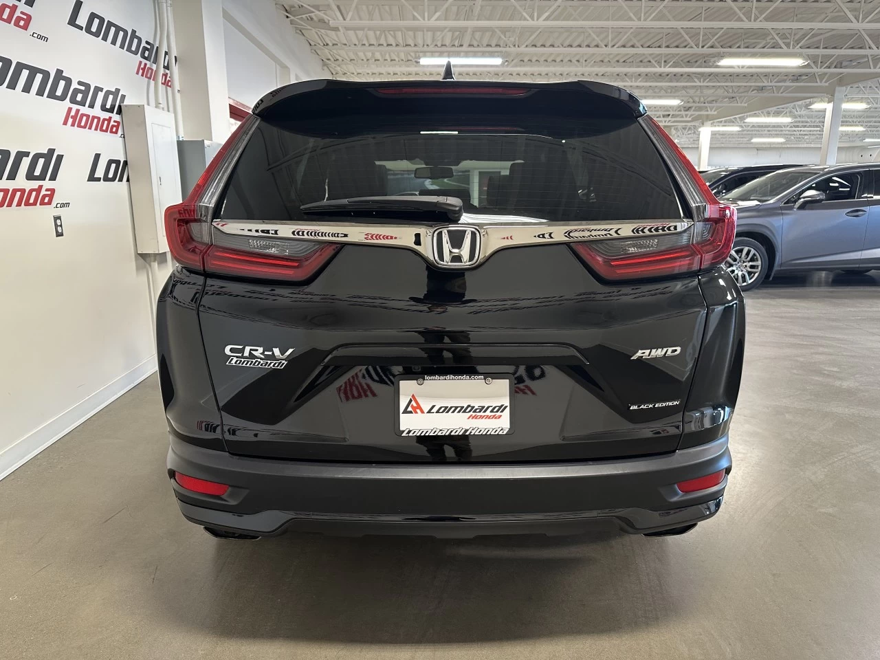 2022 Honda CR-V
                                                    Touring/Black Edition Main Image