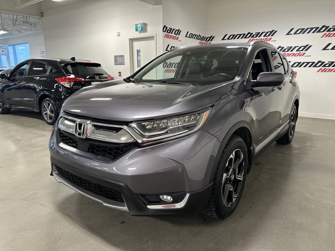 2019 Honda CR-V
                                                    Touring Image principale