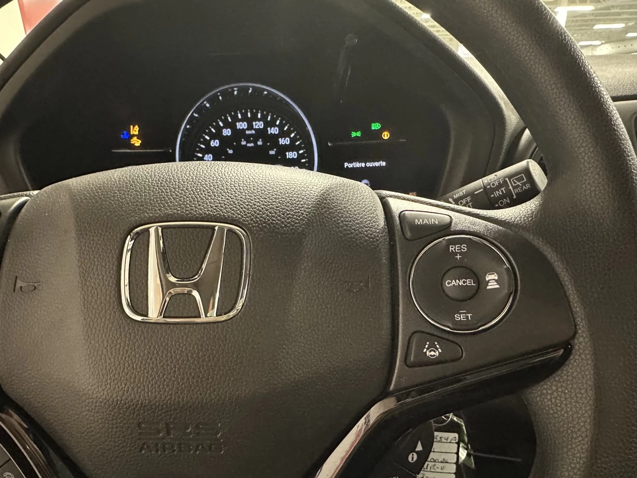 2021 Honda HR-V
                                                    LX Image principale