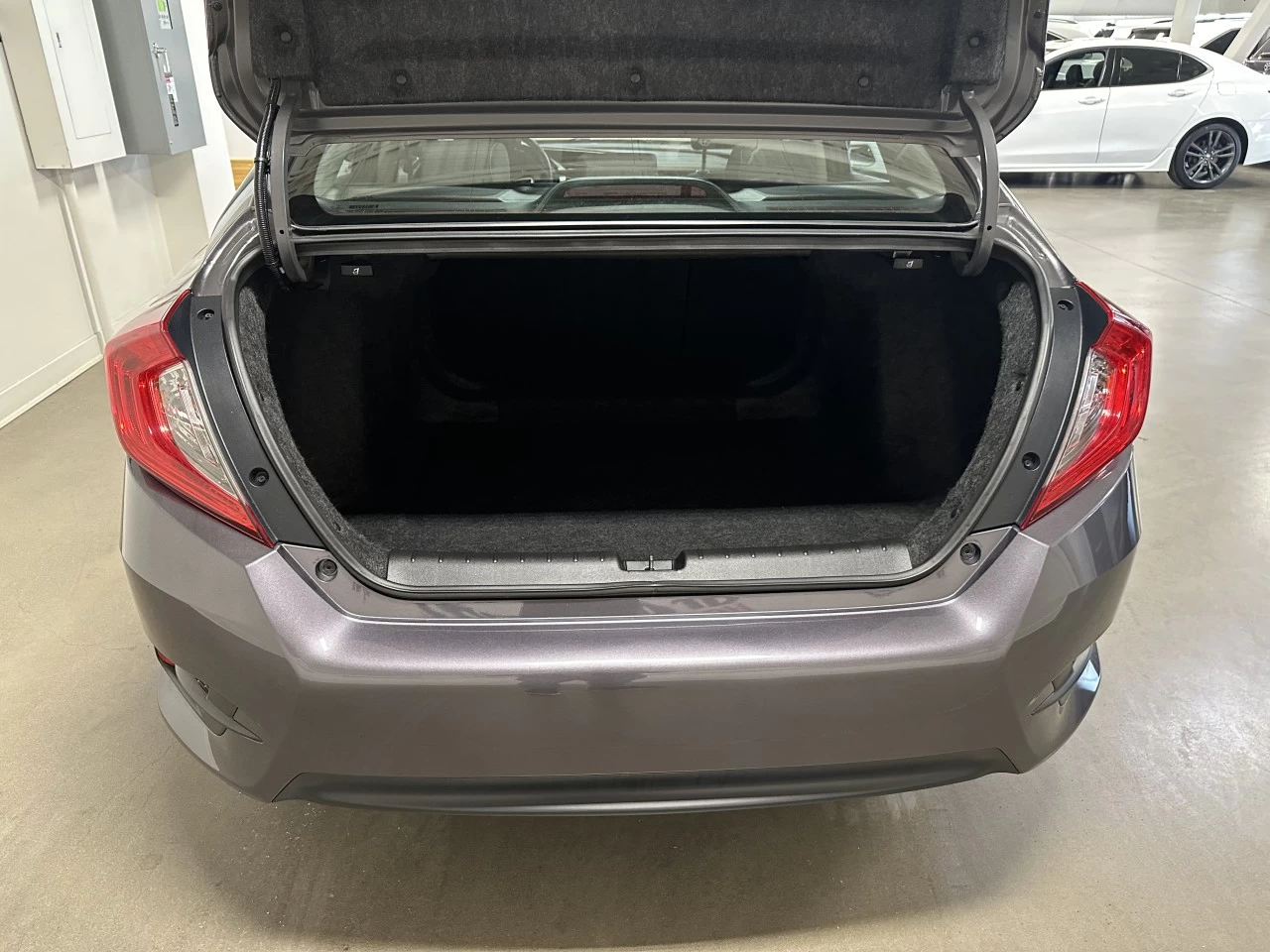 2018 Honda Civic
                                                    LX Main Image