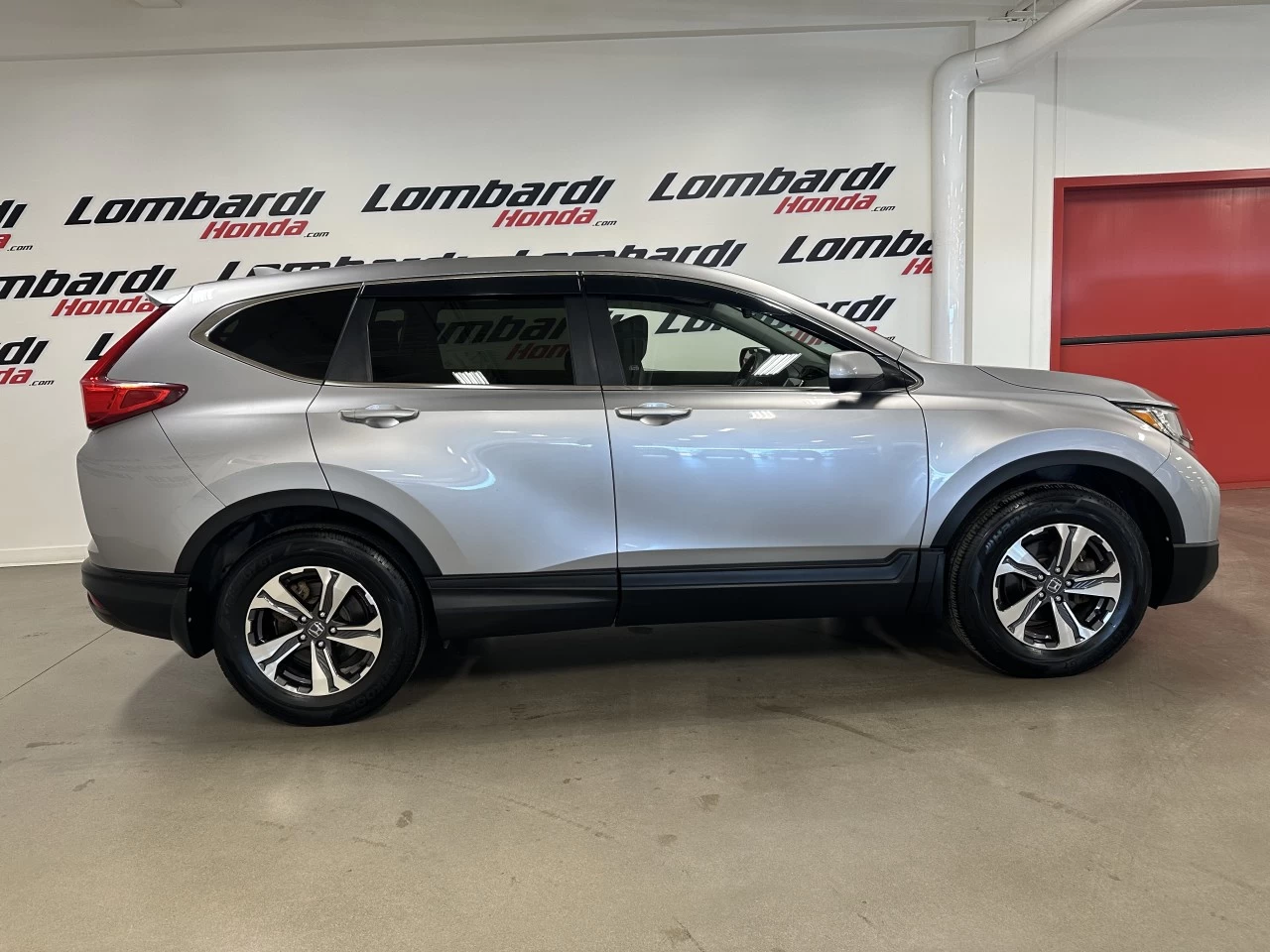 2018 Honda CR-V
                                                    LX Image principale