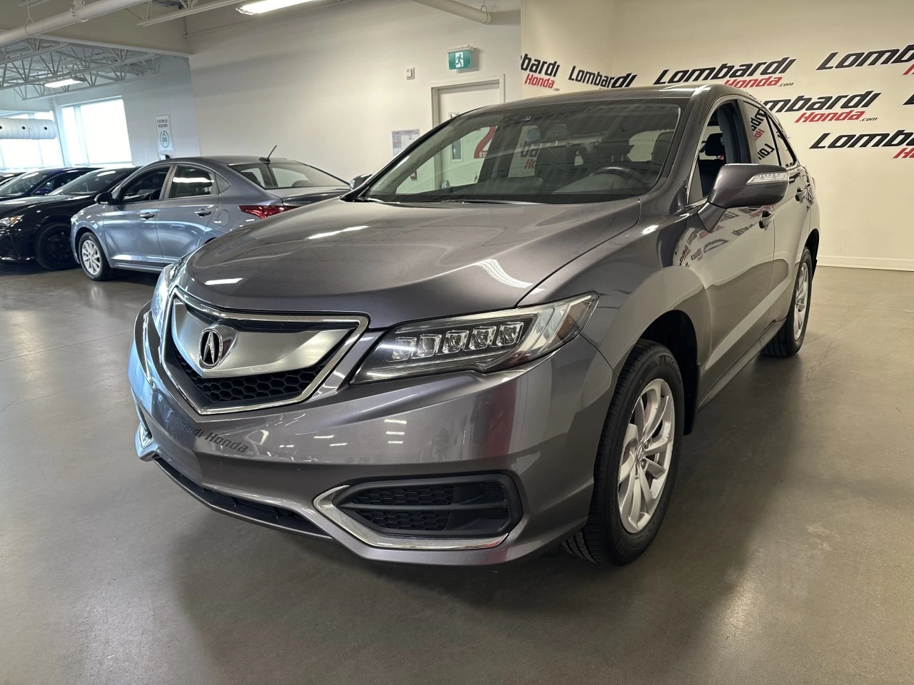 2017 Acura RDX
                                                    Tech Pkg Image principale