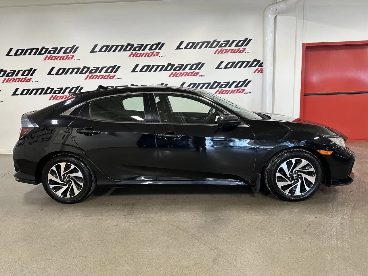 2017 Honda Civic
                                                    LX Image principale