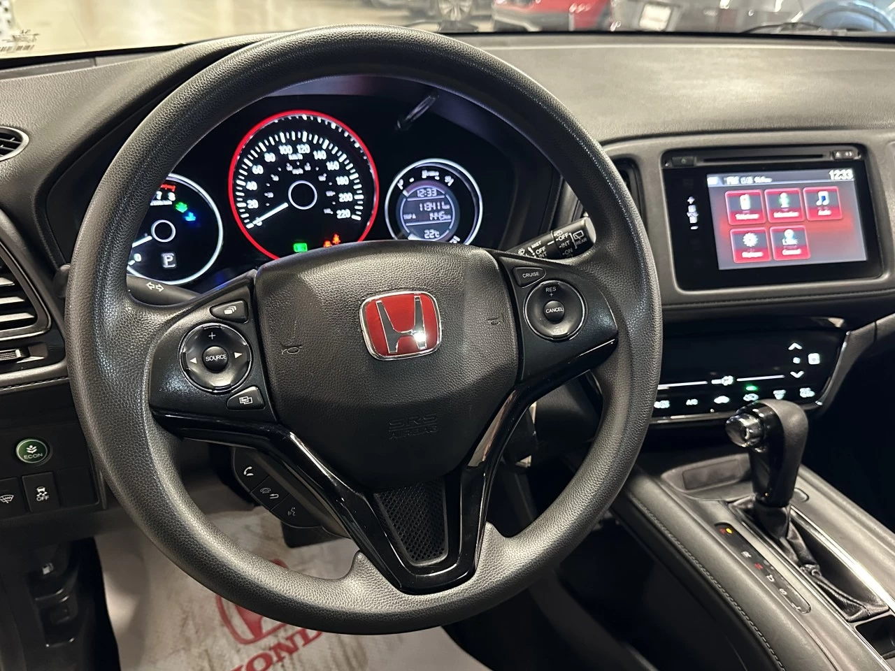 2018 Honda HR-V
                                                    LX Main Image