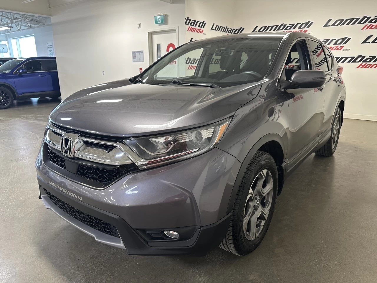 2019 Honda CR-V
                                                    EX Main Image