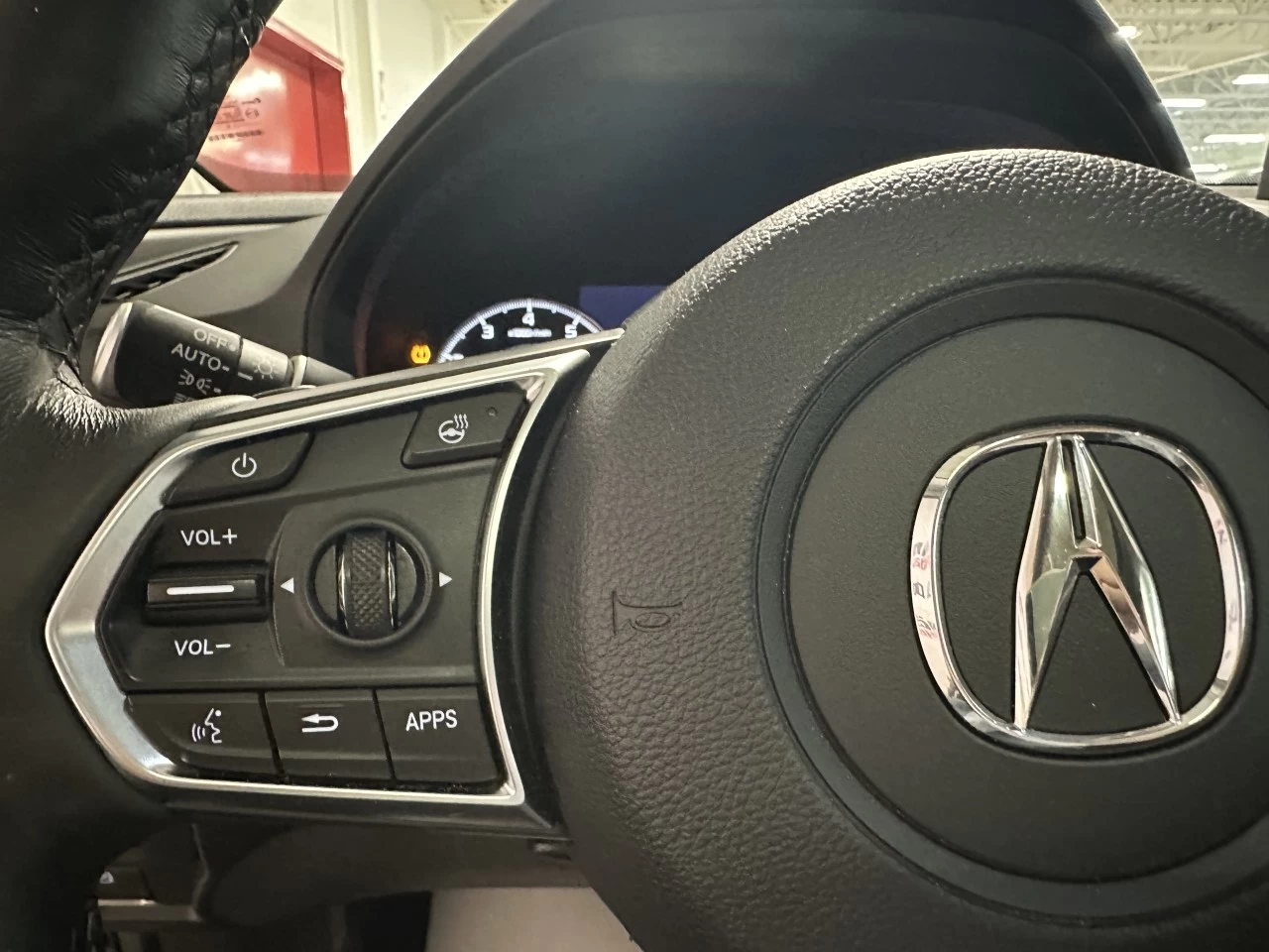 2019 Acura RDX
                                                    AWD Main Image