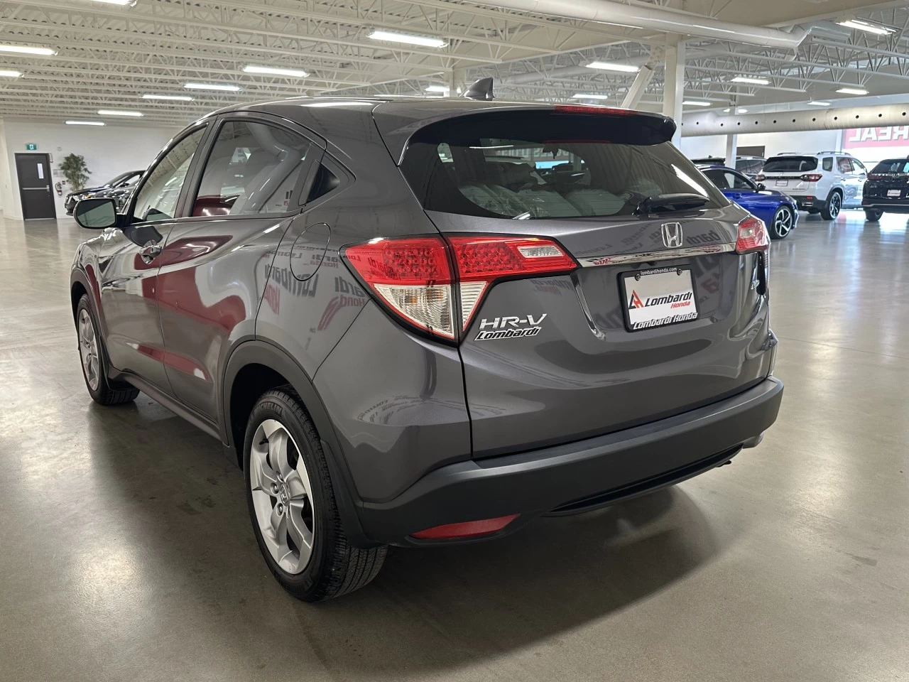 2021 Honda HR-V
                                                    LX Image principale