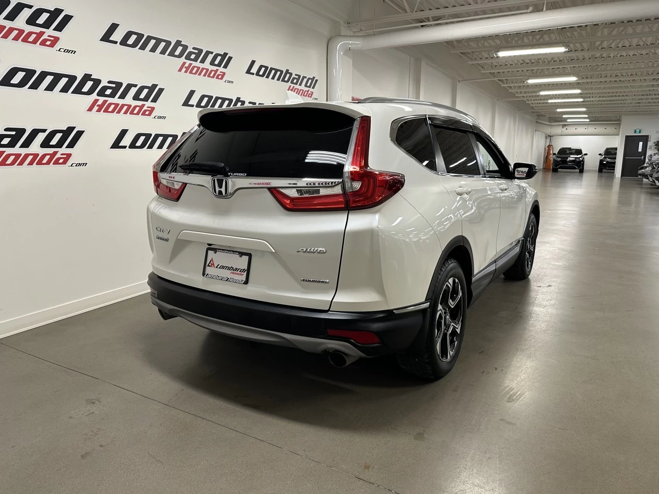 2018 Honda CR-V
                                                    Touring Image principale