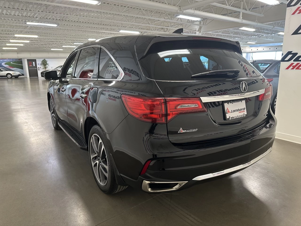 2018 Acura MDX
                                                    Tech Image principale