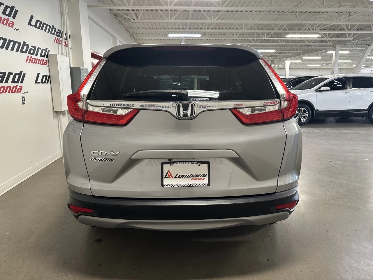 2018 Honda CR-V
                                                    LX Main Image