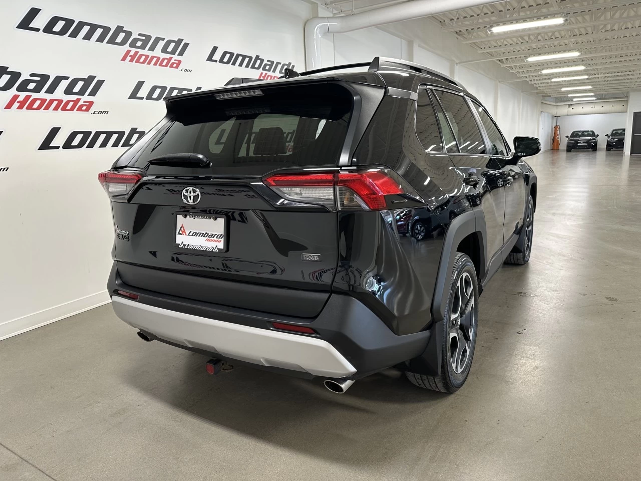 2019 Toyota RAV4
                                                    Trail Image principale