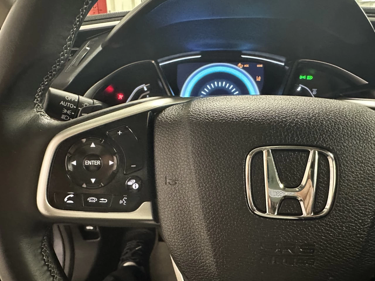 2020 Honda Civic
                                                    Touring Image principale