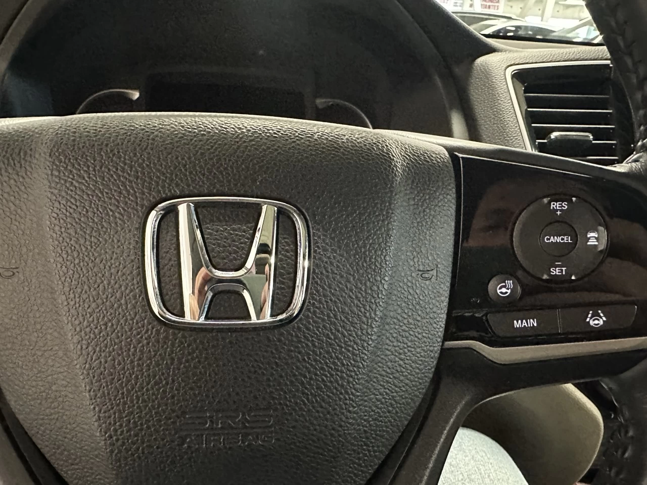 2021 Honda Pilot
                                                    Touring 8-Passenger Main Image