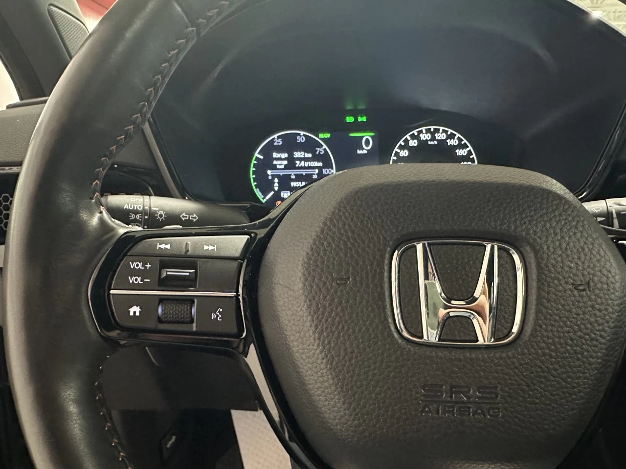 2023 Honda CR-V
                                                    Touring-Hybride Image principale